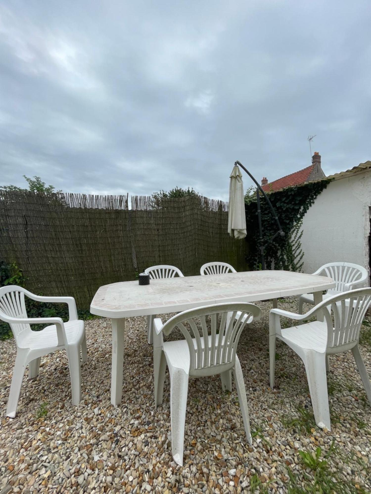Famille Sabljak Marles-en-Brie Exterior photo